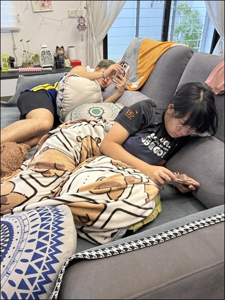 25-0281.jpg 25-0281.jpg