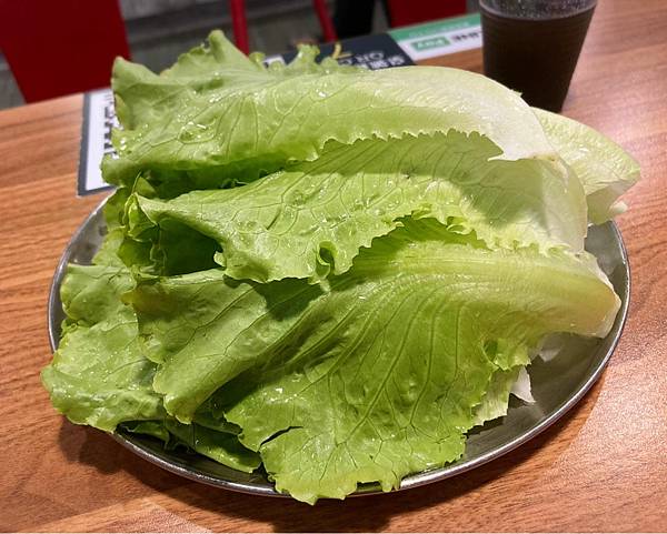 【台中南區美食】肉部長韓式平價烤肉鍋物。生菜包肉大口吃、韓式