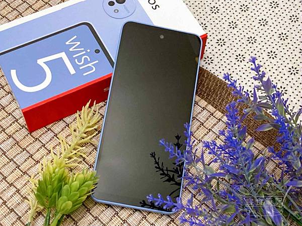 【好物開箱】SHARP AQUOS wish5開箱 防水防塵