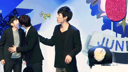 c285982f07082838a6e19a22bb99a9014d08f117.gif