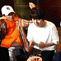 200202圭賢生日 (5).gif