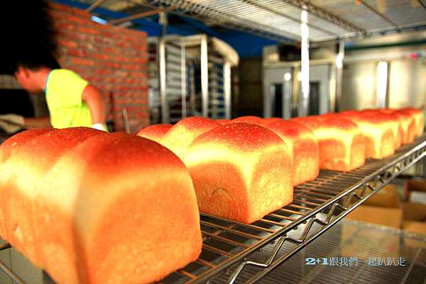 苗栗後龍天然.健康手工趙師傅窯烤手工麵包(親子旅遊) @ 2+2 跟我們ㄧ起 ...
