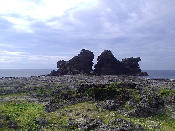 雙獅岩