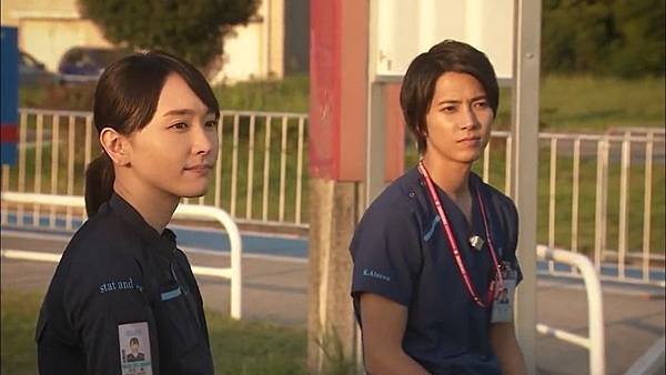 藍白2.jpg 藍白2.jpg