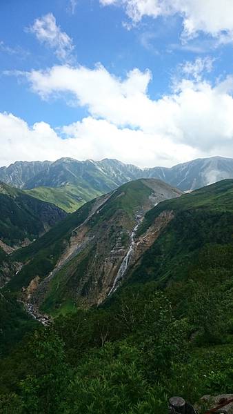 DSC_0024_10.JPG DSC_0024_10.JPG