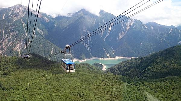 DSC_0076_7.JPG DSC_0076_7.JPG