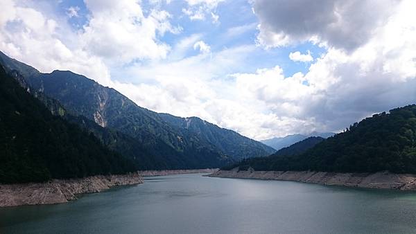 DSC_0081_9.JPG DSC_0081_9.JPG