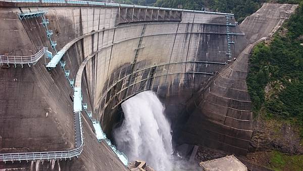 DSC_0085_5.JPG DSC_0085_5.JPG