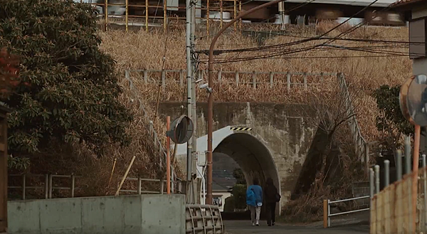 2人長大隧道.png 2人長大隧道.png