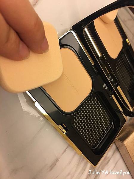 Covermake_180830_0018.jpg Covermake_180830_0018.jpg