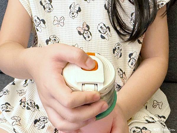 【分享】LANE MOUEN 覽萌 手繪系列兩用不鏽鋼保溫杯 【分享】LANE MOUEN 覽萌 手繪系列兩用不鏽鋼保溫杯