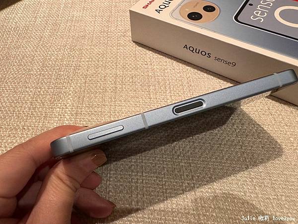 【開箱】爸爸最滿意的禮物SHARP AQUOS sense9 【開箱】爸爸最滿意的禮物SHARP AQUOS sense9