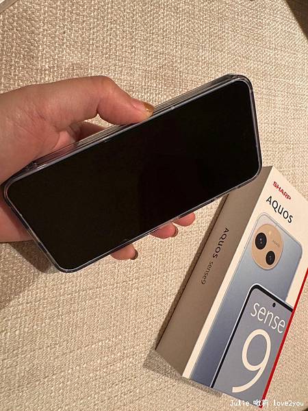 【開箱】爸爸最滿意的禮物SHARP AQUOS sense9 【開箱】爸爸最滿意的禮物SHARP AQUOS sense9