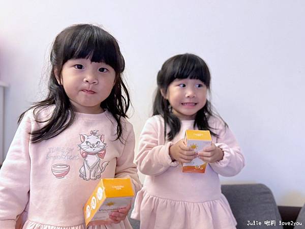 【分享】滴幾滴就搞定!卡蘿琳維生素 D3 無味好入口 寶貝輕 【分享】滴幾滴就搞定!卡蘿琳維生素 D3 無味好入口 寶貝輕