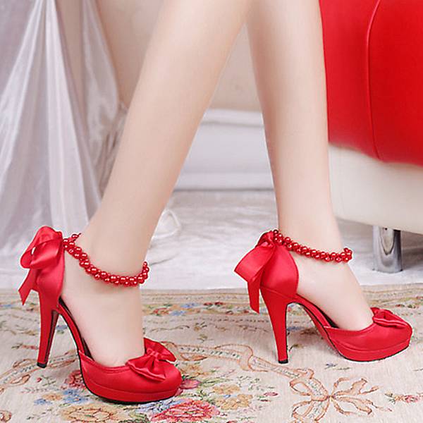 2014-New-High-heeled-Satin-Red-Wedding-Shoes-White-Bride-And-Bridesmaid-Wedding-Shoes-Fashion-Women.jpg