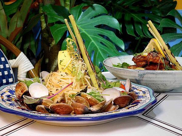 【西門下午茶義大利麵】JAI宅:台中排隊網紅店北上,義大利麵 甜點 飲料都好讚!!付菜單