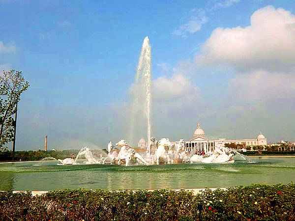 11885314_740968179346792_6123913504580124173_n_副本