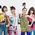 2NE1-02.jpg