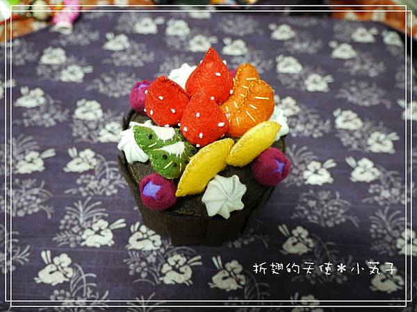 002-黑巧克力水果蛋糕