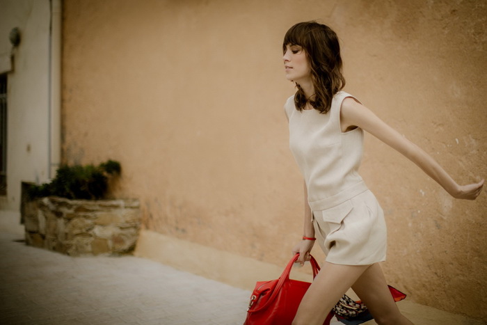 alexa-chung-longchamp-campaign7.jpg