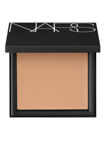 K_luminous_powder_foundation_009_c_barcelona_lyr