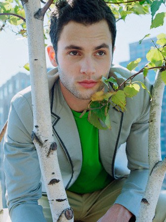 Penn Badgley29.jpg