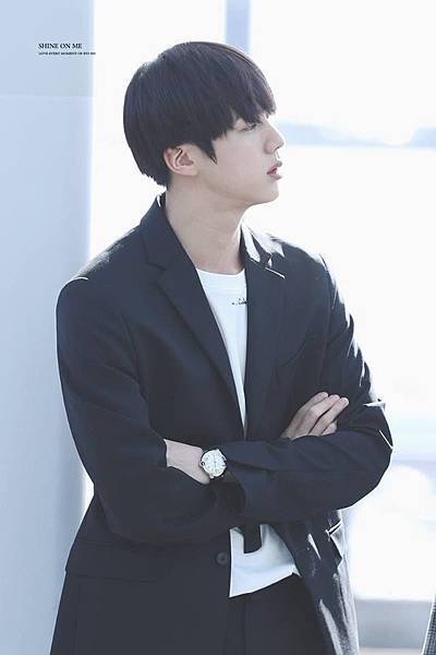 JIN4.jpg JIN4.jpg