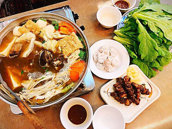 [食記] 台北中山 下港吔羊肉爐 好吃羊肉料理專賣