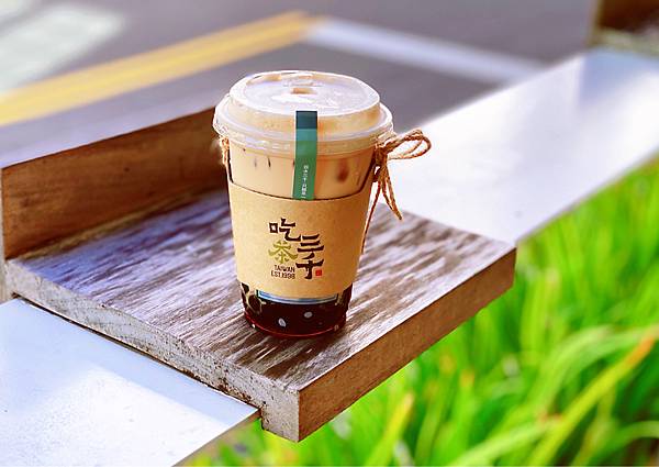 [食記] 台中南屯 吃茶三千 有用心的設計感茶館