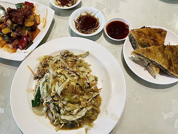 [食記] 花蓮 老邵餐館 小籠湯包、點心、合菜好吃