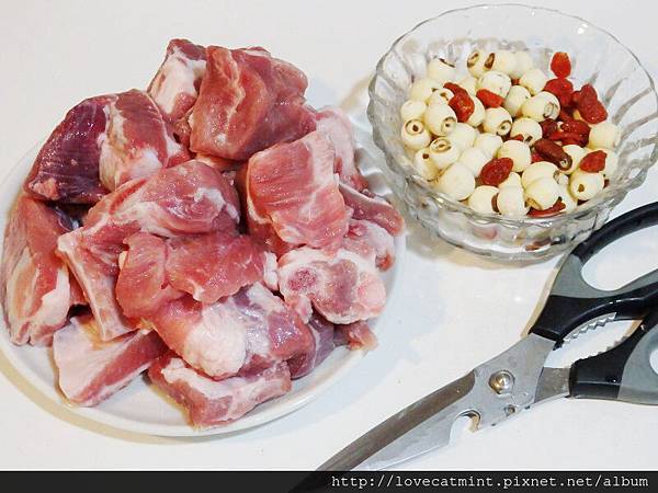 山藥蓮子小排湯 山藥蓮子小排湯