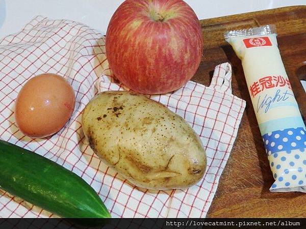 夏日的蘋果馬鈴薯沙拉 夏日的蘋果馬鈴薯沙拉