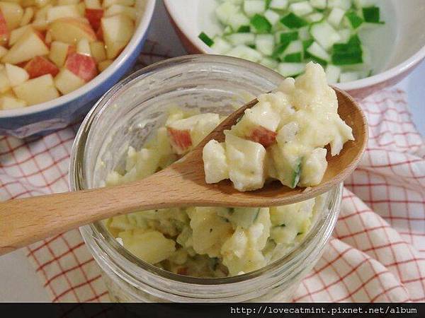 夏日的蘋果馬鈴薯沙拉 夏日的蘋果馬鈴薯沙拉