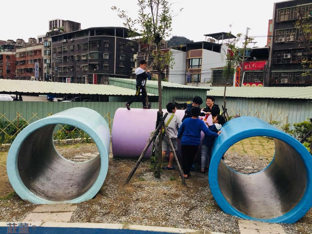 樹林東昇公園，小叮噹裡的水管隧道