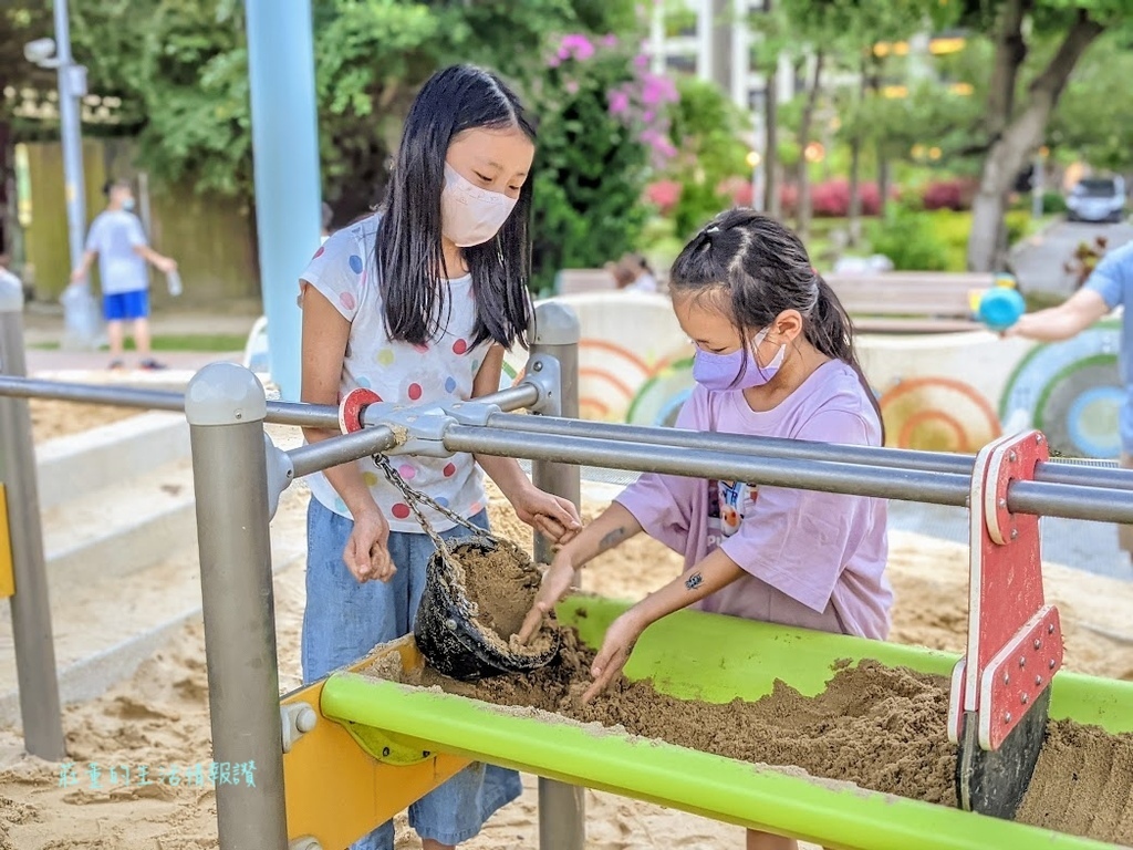 新莊頭前運動公園親子遊 (39).jpg