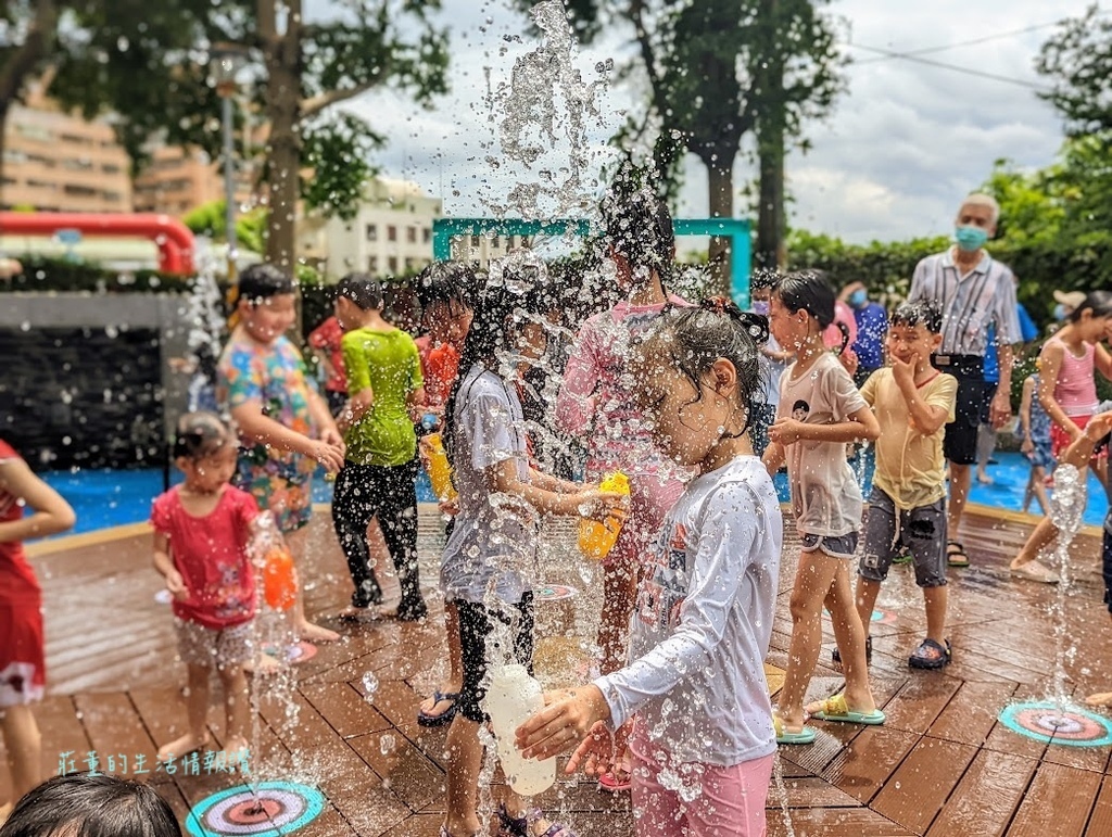 五股湧泉公園)戲水池 (3).jpg