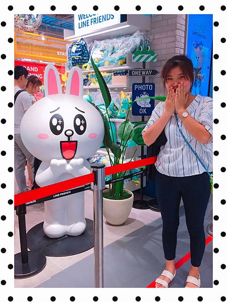 【台中】新光三越 LINE_FRIEND_Store終於不用飛奔去台北找熊大 🐻現在台中也有了 網美打卡必去