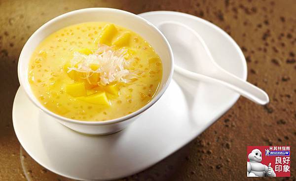 Chilled Sago Cream with Mango Juice and Pomelo.JPG