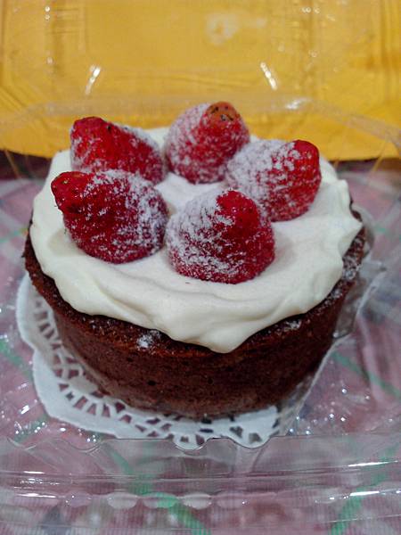 草莓達克瓦茲巧克力蛋糕