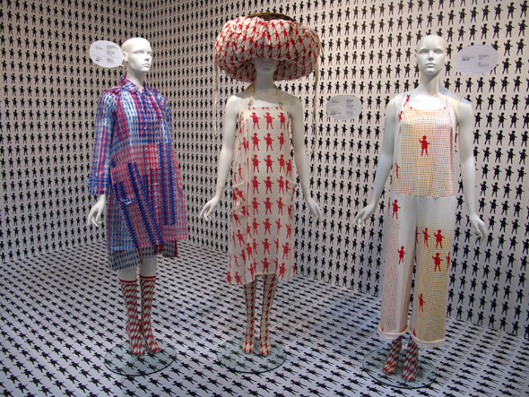 mint-designs-MOCA-taipei-pattern-dot-dolls-zig-zag