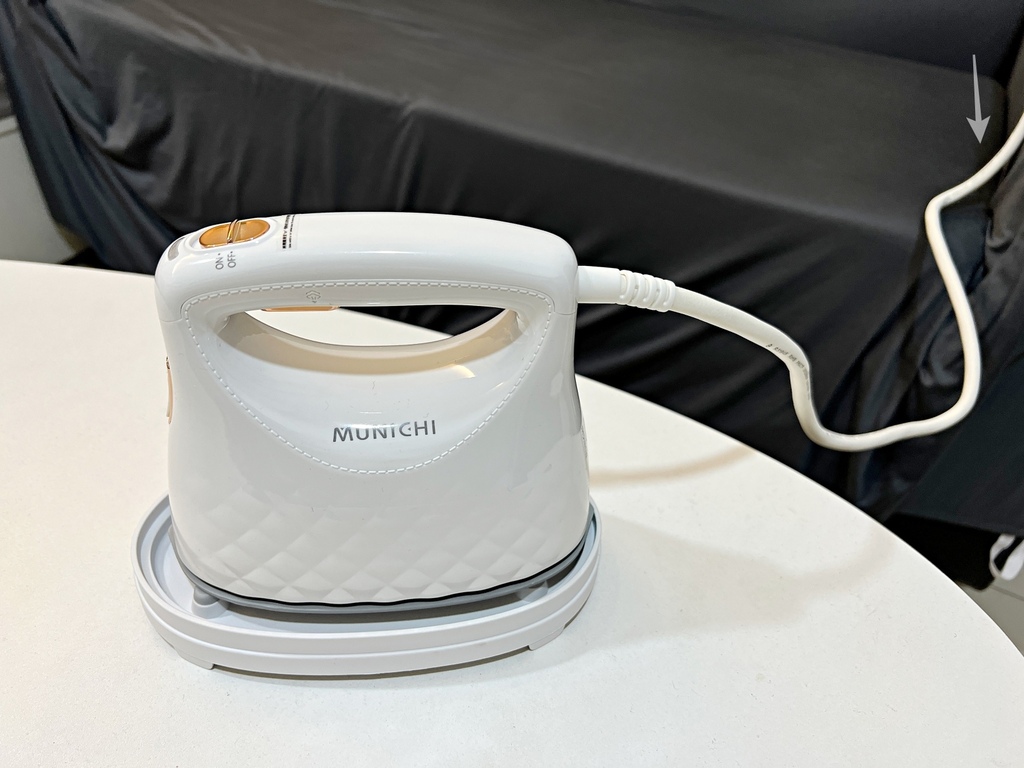 IMG_0674.jpg MSI-PQQ7 MUNICHI 沐尼黑 2 in1 蒸氣電熨斗 (珍珠白)