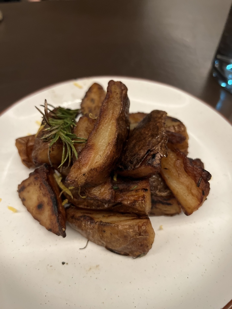 台北素食｜民生社區氛圍素食餐酒館・雲川水月｜質量對不起價格/