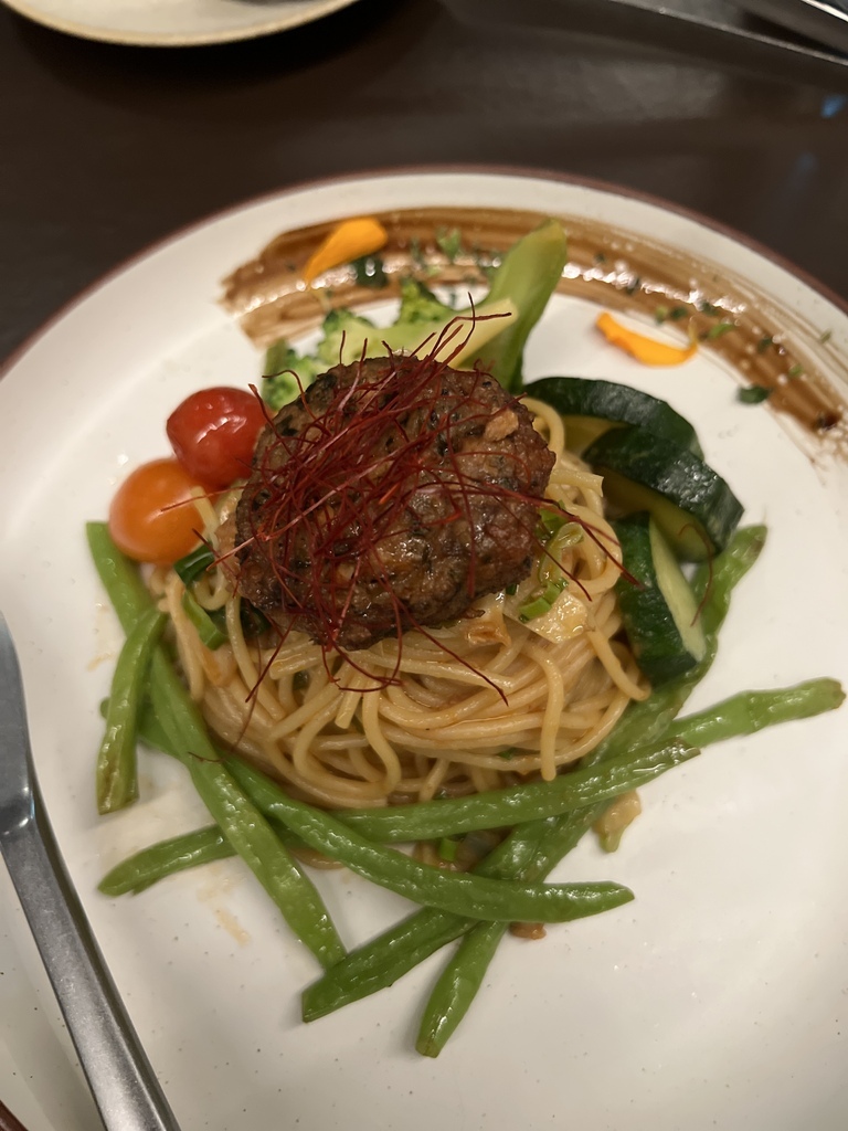 台北素食｜民生社區氛圍素食餐酒館・雲川水月｜質量對不起價格/