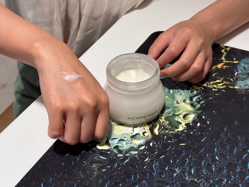 美容｜Introstem美國高級護膚品牌台北靠櫃體驗・櫃姐貼