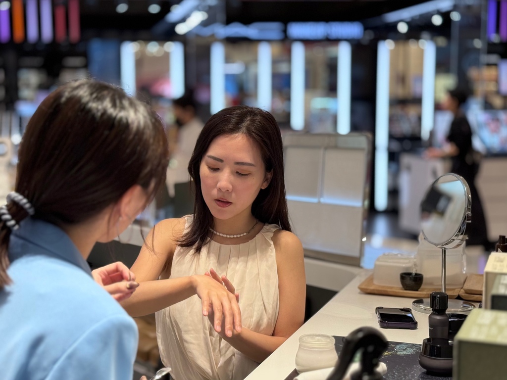 美容｜Introstem美國高級護膚品牌台北靠櫃體驗・櫃姐貼