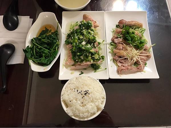 [食記 台北 江湖菜料理] 滬上雞庄 (樂業店) l 雞料理