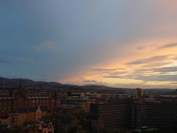 Edinburgh  Castle 望出去的景色