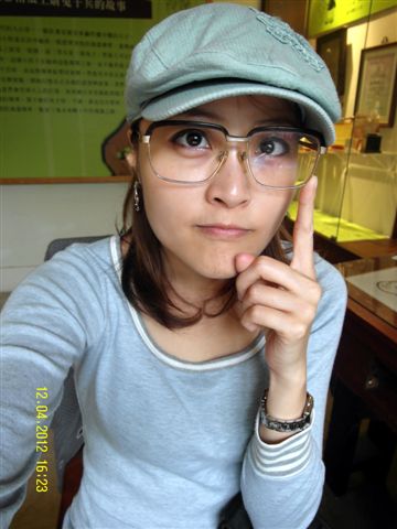 新竹-劉興欽博物館裡老師戴過的破眼鏡2.jpg