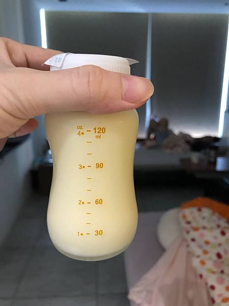 母乳,親餵,新生,嬰兒,睡覺,產後,月子中心,自然產,擠奶器,媽媽,嬰幼兒,冷凍 母乳,親餵,新生,嬰兒,睡覺,產後,月子中心,自然產,擠奶器,媽媽,嬰幼兒,冷凍