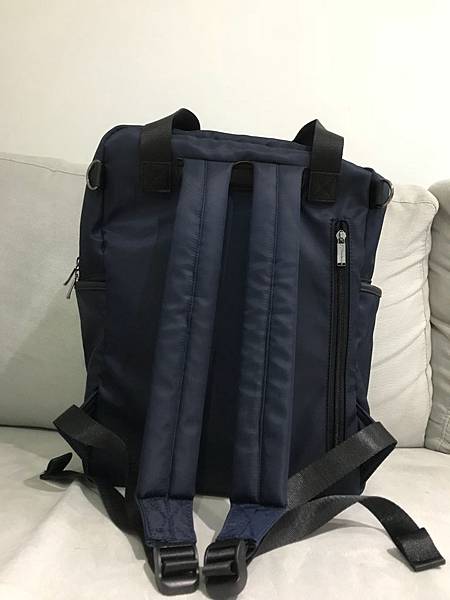 quinny,媽媽包,防水,爸爸包,74ounce,明治,奶粉,幫寶適,嬰兒出國,歐洲,義大利,保溫瓶,後揹包,托特包 quinny,媽媽包,防水,爸爸包,74ounce,明治,奶粉,幫寶適,嬰兒出國,歐洲,義大利,保溫瓶,後揹包,托特包